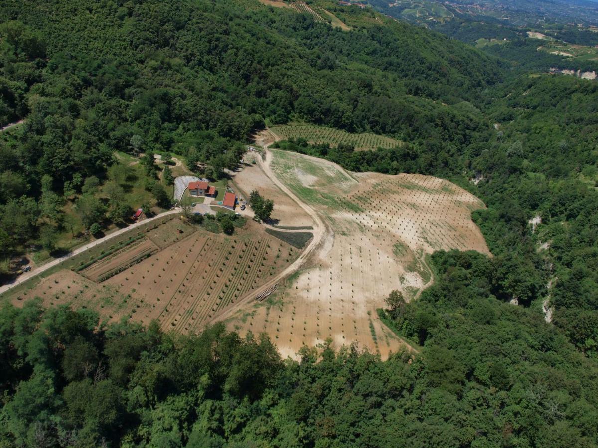 La Casetta Cerretto Langhe Exterior photo